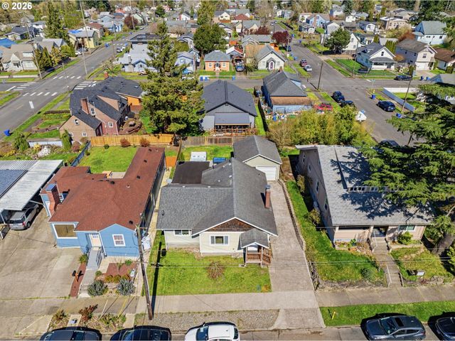 705 COWLITZ Way, Kelso, WA 98626