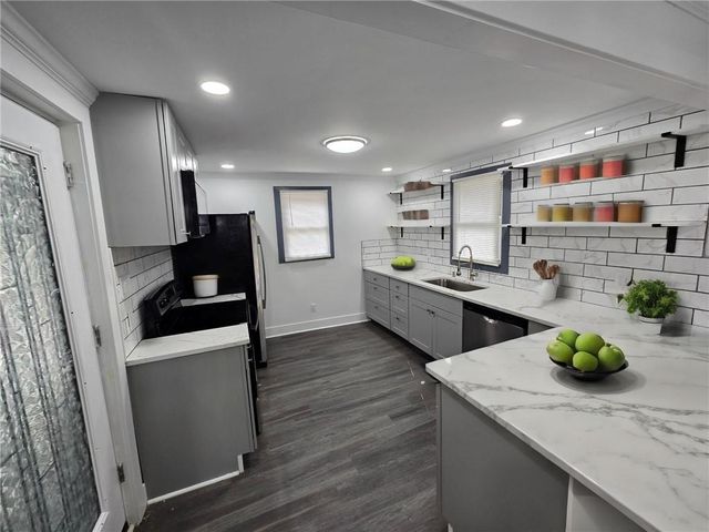 441 POMONA Circle, Atlanta, GA 30315