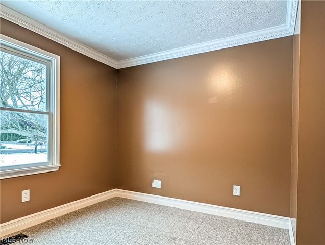 3713 Easton Road, Norton, OH 44203