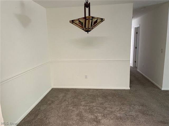 7087 VILLAGE Drive, Mentor, OH 44060