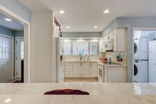 3 Reflection Cove Ct, Hilton Head Island, SC 29926