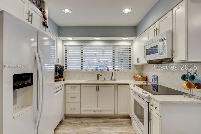 3 Reflection Cove Ct, Hilton Head Island, SC 29926