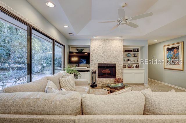 3 Reflection Cove Ct, Hilton Head Island, SC 29926