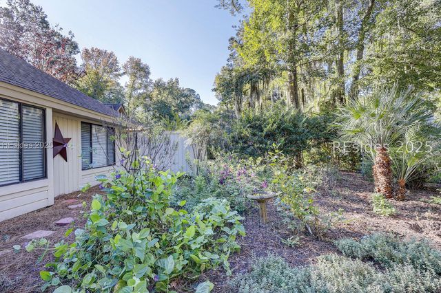 3 Reflection Cove Ct, Hilton Head Island, SC 29926