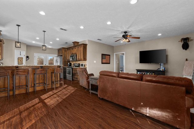 4589 CR 438 W, Henderson, TX 75654