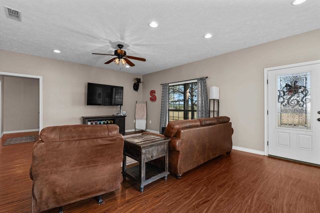 4589 CR 438 W, Henderson, TX 75654