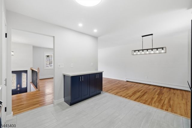 307 Nariticong Ave, Hopatcong Boro, NJ 07843