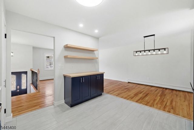 307 Nariticong Ave, Hopatcong Boro, NJ 07843