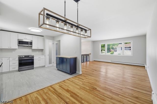 307 Nariticong Ave, Hopatcong Boro, NJ 07843