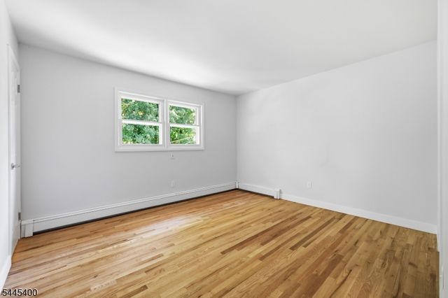 307 Nariticong Ave, Hopatcong Boro, NJ 07843