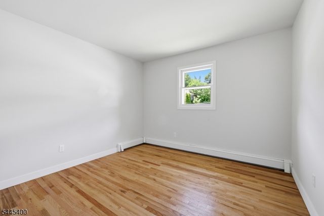 307 Nariticong Ave, Hopatcong Boro, NJ 07843
