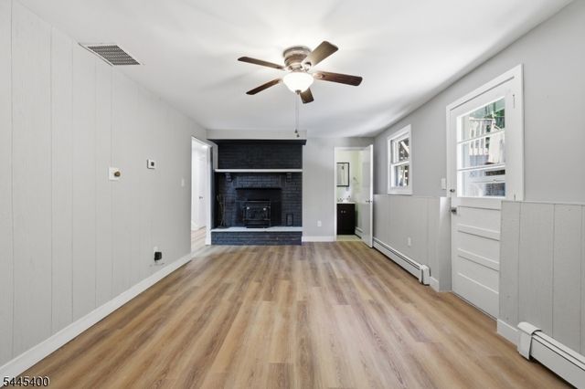 307 Nariticong Ave, Hopatcong Boro, NJ 07843