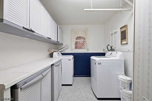 307 Nariticong Ave, Hopatcong Boro, NJ 07843