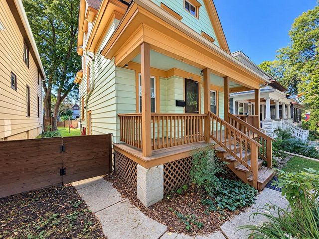 2819 S Clement AVENUE, Milwaukee, WI 53207