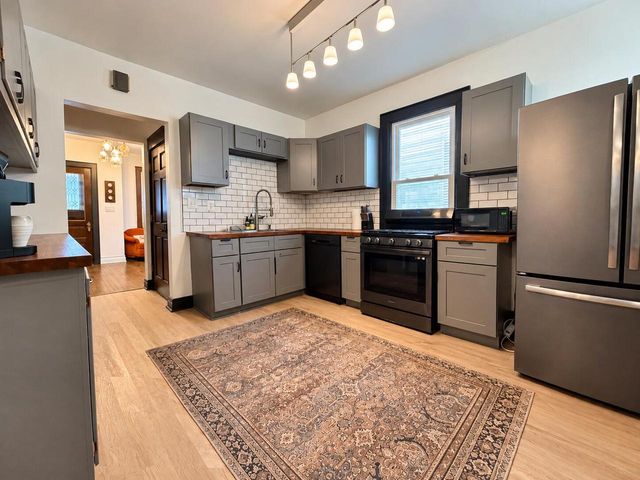 2819 S Clement AVENUE, Milwaukee, WI 53207