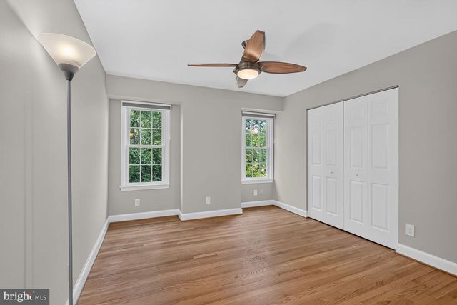 1303 N LYNNBROOK DR N, Arlington, VA 22201