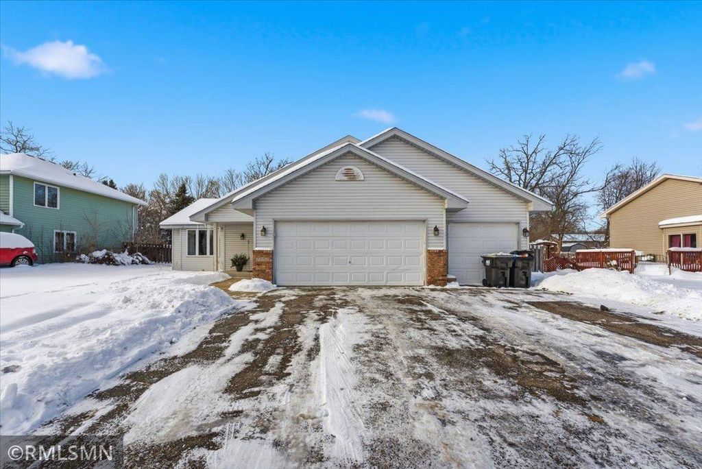 23152 Gladiola Street NW, Saint Francis, MN 55070