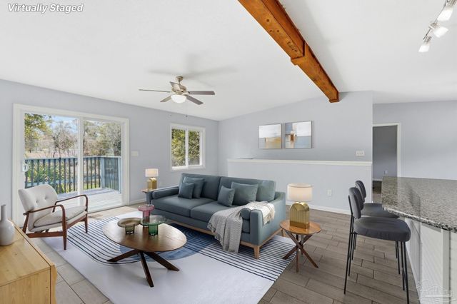 6473 Lakeshore Dr, Milton, FL 32570