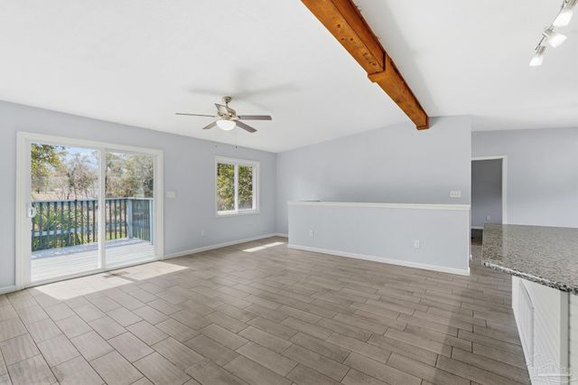 6473 Lakeshore Dr, Milton, FL 32570