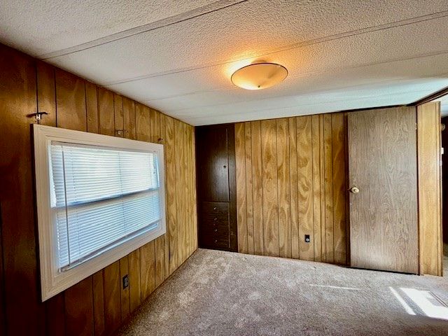 56 Contessa Ln, Springfield, MA 01119