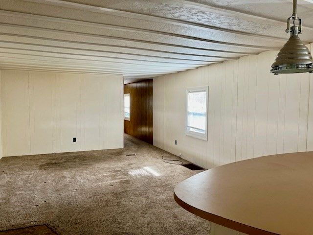 56 Contessa Ln, Springfield, MA 01119