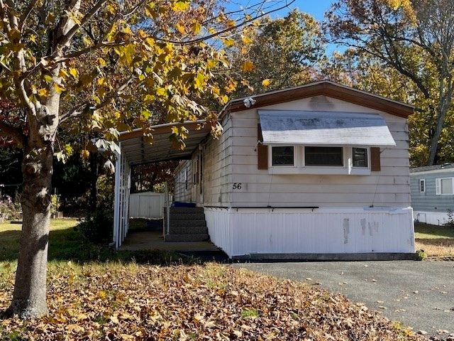 56 Contessa Ln, Springfield, MA 01119