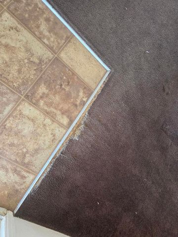 9572 Smith Road, Phelan, CA 92371