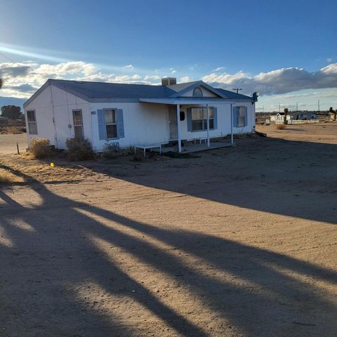 9572 Smith Road, Phelan, CA 92371