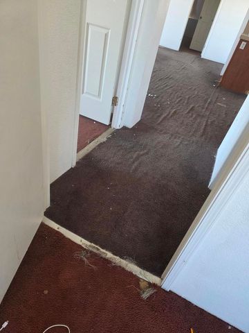 9572 Smith Road, Phelan, CA 92371