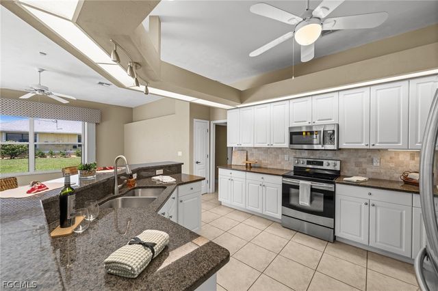 410 SE 20th CT, Cape Coral, FL 33990