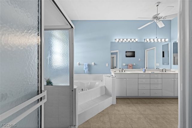 410 SE 20th CT, Cape Coral, FL 33990