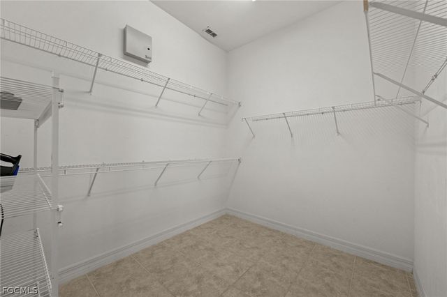 410 SE 20th CT, Cape Coral, FL 33990