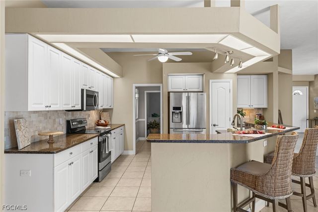 410 SE 20th CT, Cape Coral, FL 33990