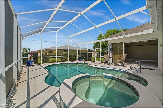 410 SE 20th CT, Cape Coral, FL 33990