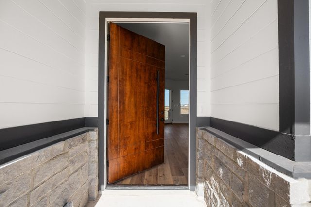 142 Desperado LOOP, Del Valle, TX 78617