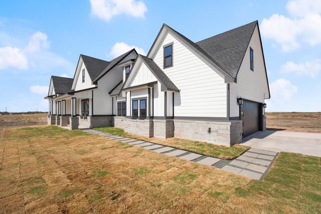 142 Desperado LOOP, Del Valle, TX 78617