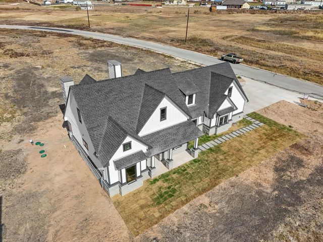 142 Desperado LOOP, Del Valle, TX 78617