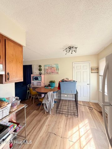 909a Greenfield Heights Boulevard, Havelock, NC 28532