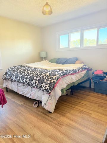 909a Greenfield Heights Boulevard, Havelock, NC 28532