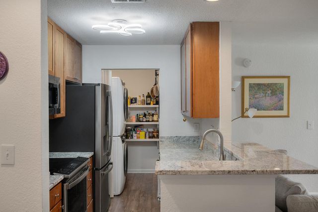 264 Alexandra Drive 15, Mount Pleasant, SC 29464