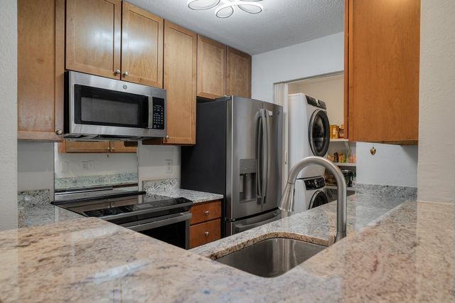 264 Alexandra Drive 15, Mount Pleasant, SC 29464