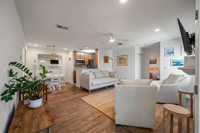 264 Alexandra Drive 15, Mount Pleasant, SC 29464