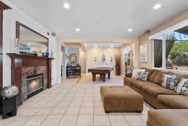 15590 Eastwind, Fontana, CA 92336