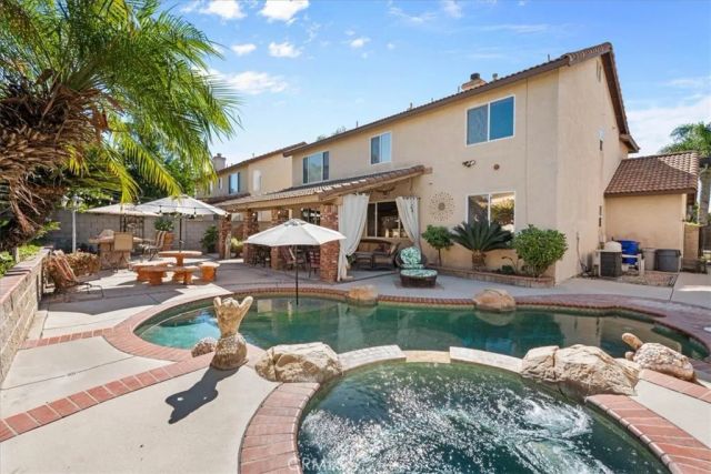 15590 Eastwind, Fontana, CA 92336