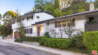 15440 Hamner Drive, Los Angeles, CA 90077