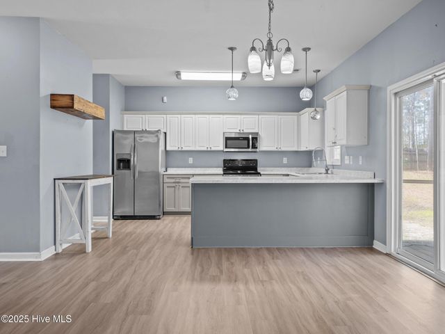 115 Craig Drive, Hubert, NC 28539