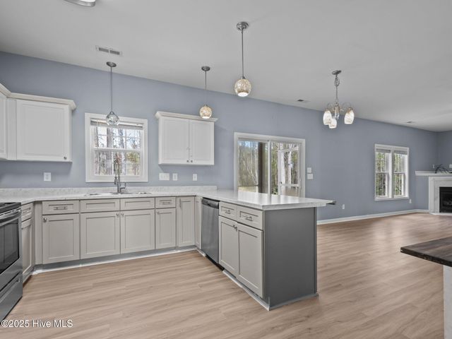 115 Craig Drive, Hubert, NC 28539