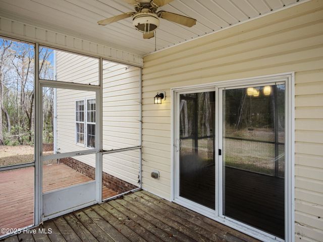 115 Craig Drive, Hubert, NC 28539