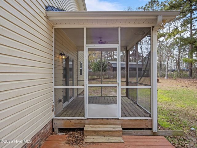 115 Craig Drive, Hubert, NC 28539