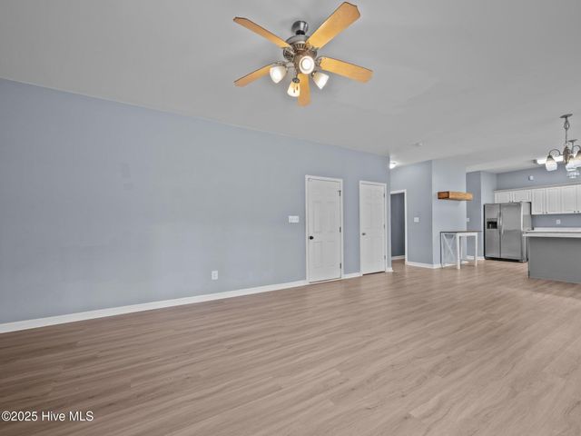 115 Craig Drive, Hubert, NC 28539